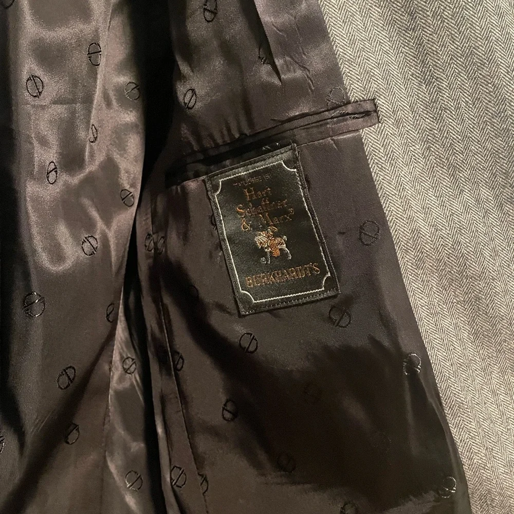 Dior Man’s coat- Classic style ** authentic ** - Picture 4 of 6